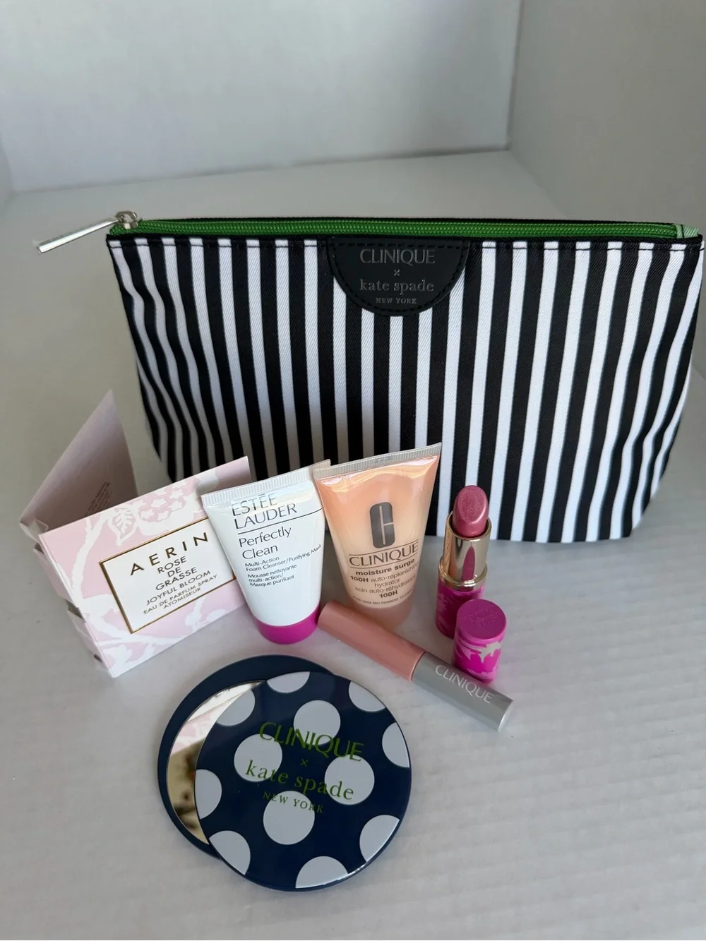 Clinique /Kate Spade 7pcs skincare / Makeup Set with Cosmetic Pouch New